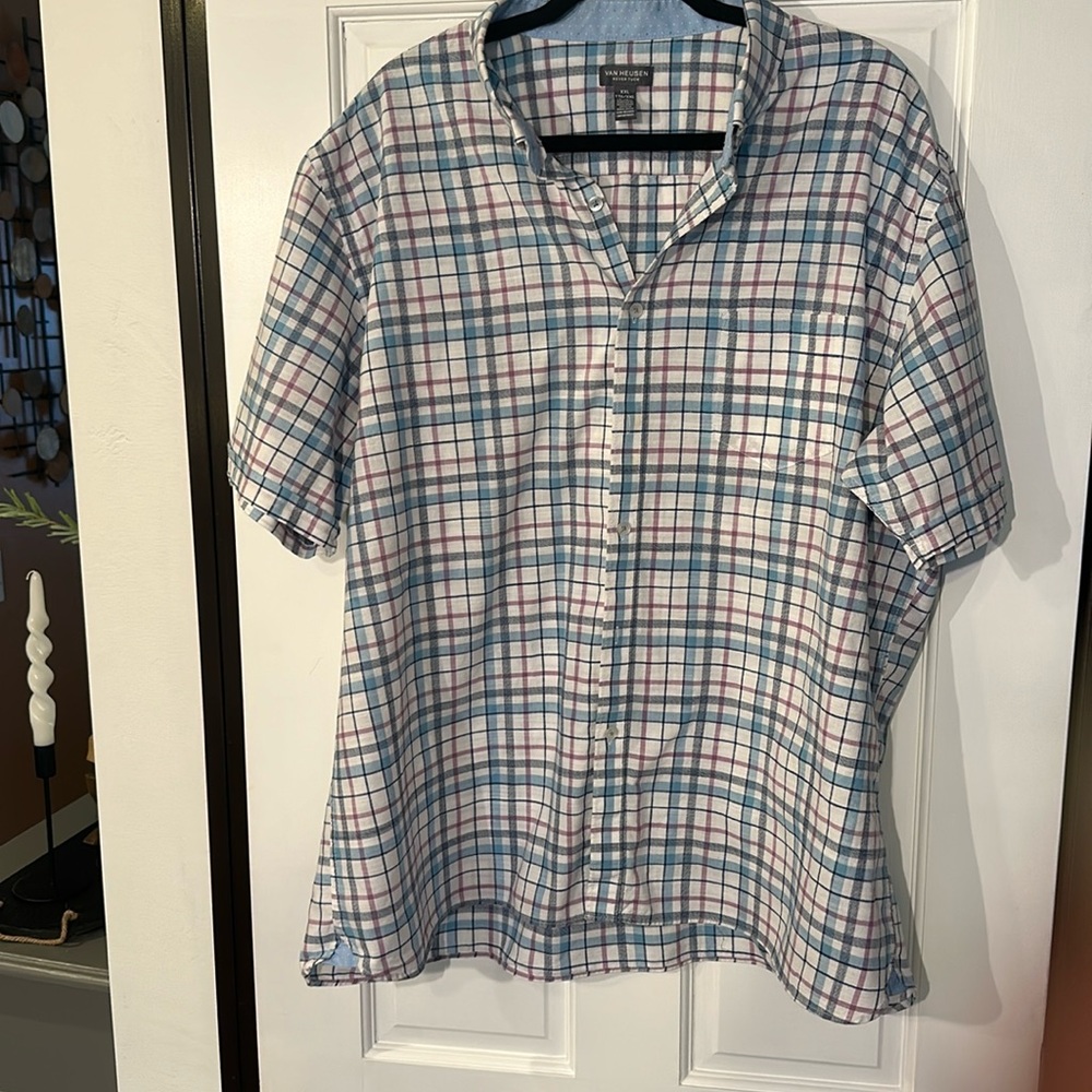 Van Heusen Never Tuck button up shirt size Men’s XXL 18-18.5